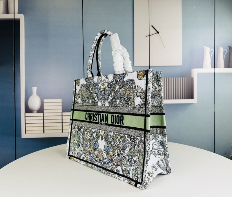 Dior Shopping Bags